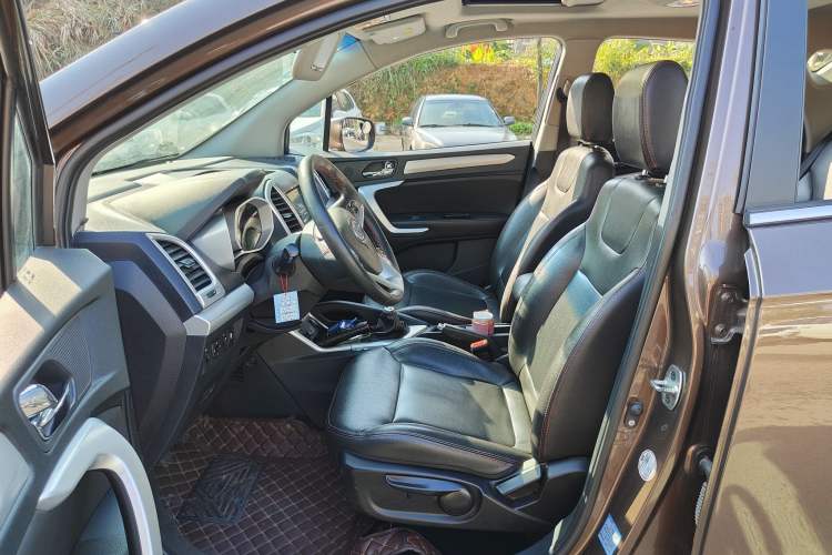 Used JAC Refine S3 2016 1.5L Manual Luxury Smart Version Interior 5