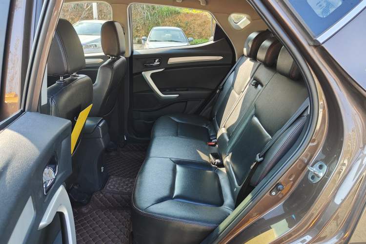 Used JAC Refine S3 2016 1.5L Manual Luxury Smart Version Interior 7