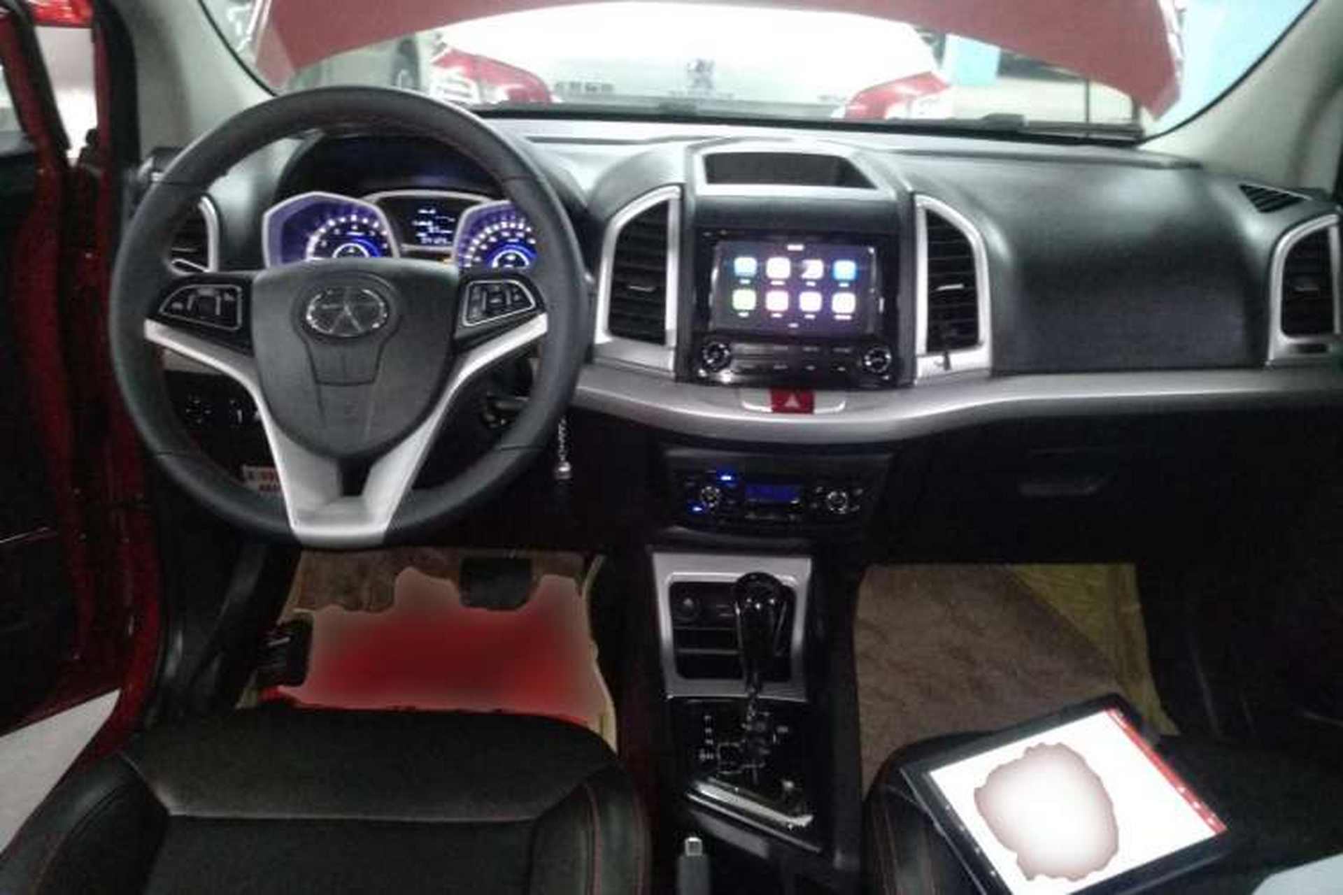 Used JAC Refine S3 2016 1.5L CVT Luxury Smart Version Center Console