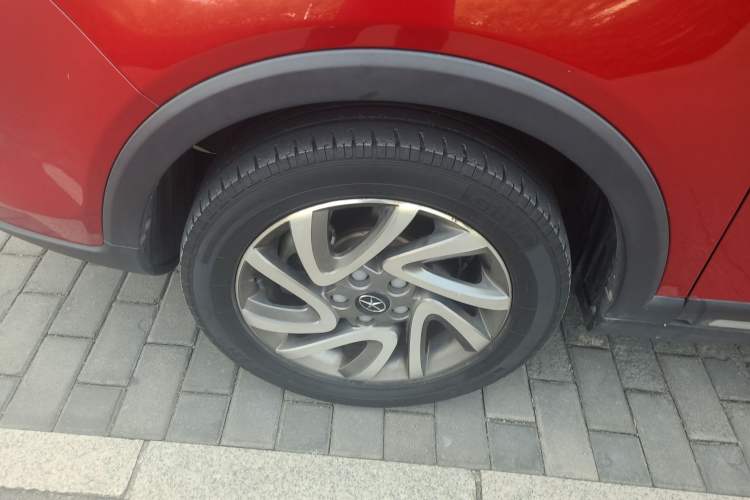 Used JAC Refine S3 2016 1.5L CVT Luxury Smart Version Left Front Wheel Hub