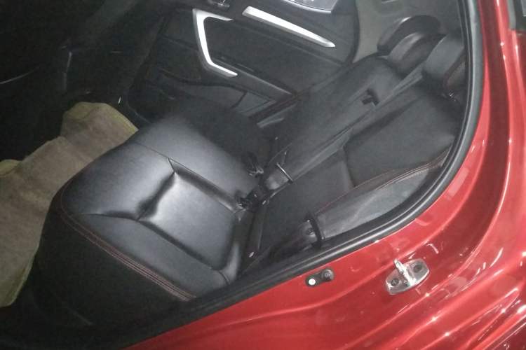 Used JAC Refine S3 2016 1.5L CVT Luxury Smart Version Left Rear Seat