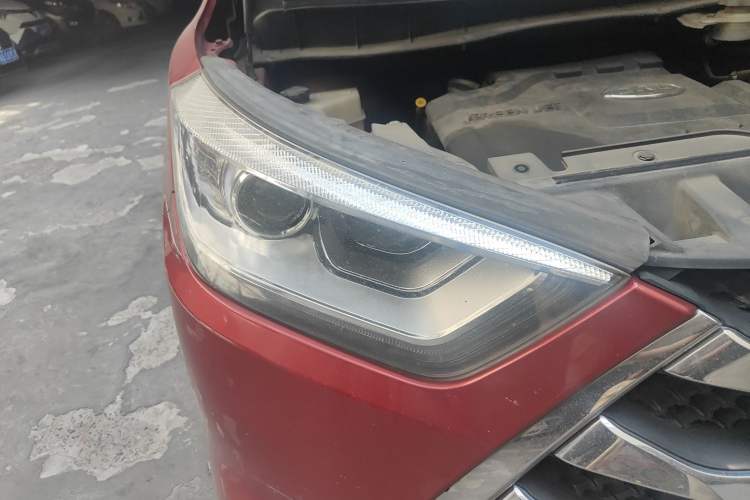 Used JAC Refine S3 2016 1.5L CVT Luxury Smart Version Right Front Headlight