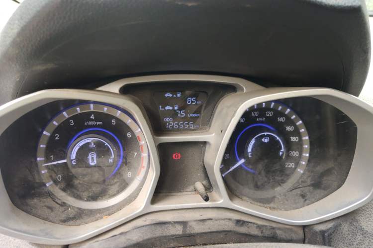 Used JAC Refine S3 2016 1.5L Manual Luxury Smart Premium Edition Odometer Close Up