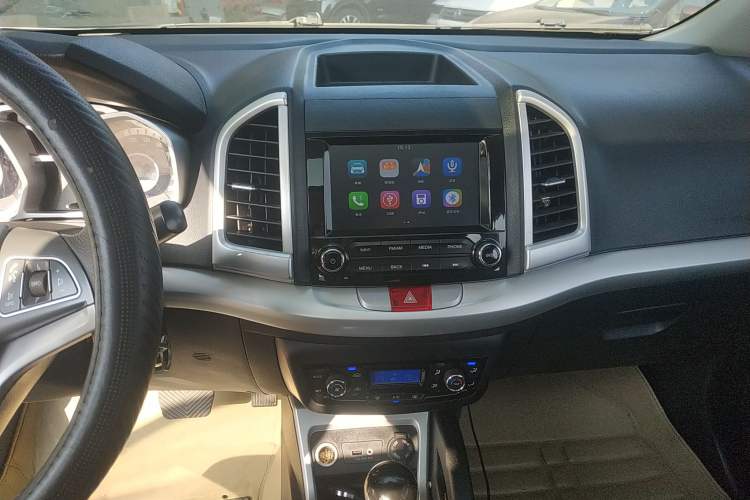 Used JAC Refine S3 2016 1.5L CVT Luxury Smart Premium Edition Audio And AC Panel