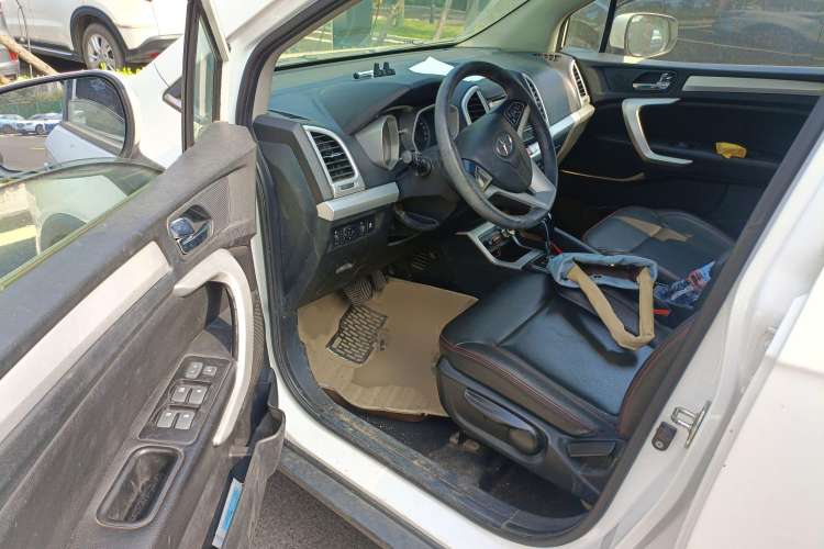 Used JAC Refine S3 2016 1.5L CVT Luxury Smart Version Driver Seat