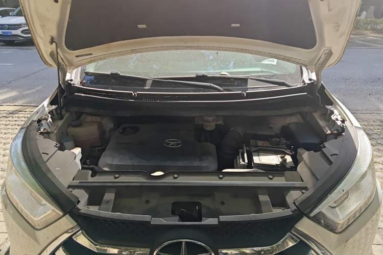 Used JAC Refine S3 2016 1.5L Manual Luxury Smart Version Engine Bay