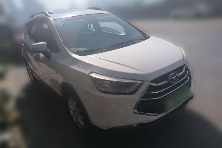 Used JAC Refine S3 2016 1.5L CVT Luxury Smart Premium Edition Front Right 45 Deg