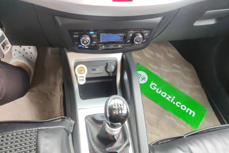 Used JAC Refine S3 2016 1.5L Manual Luxury Smart Version Gear Lever