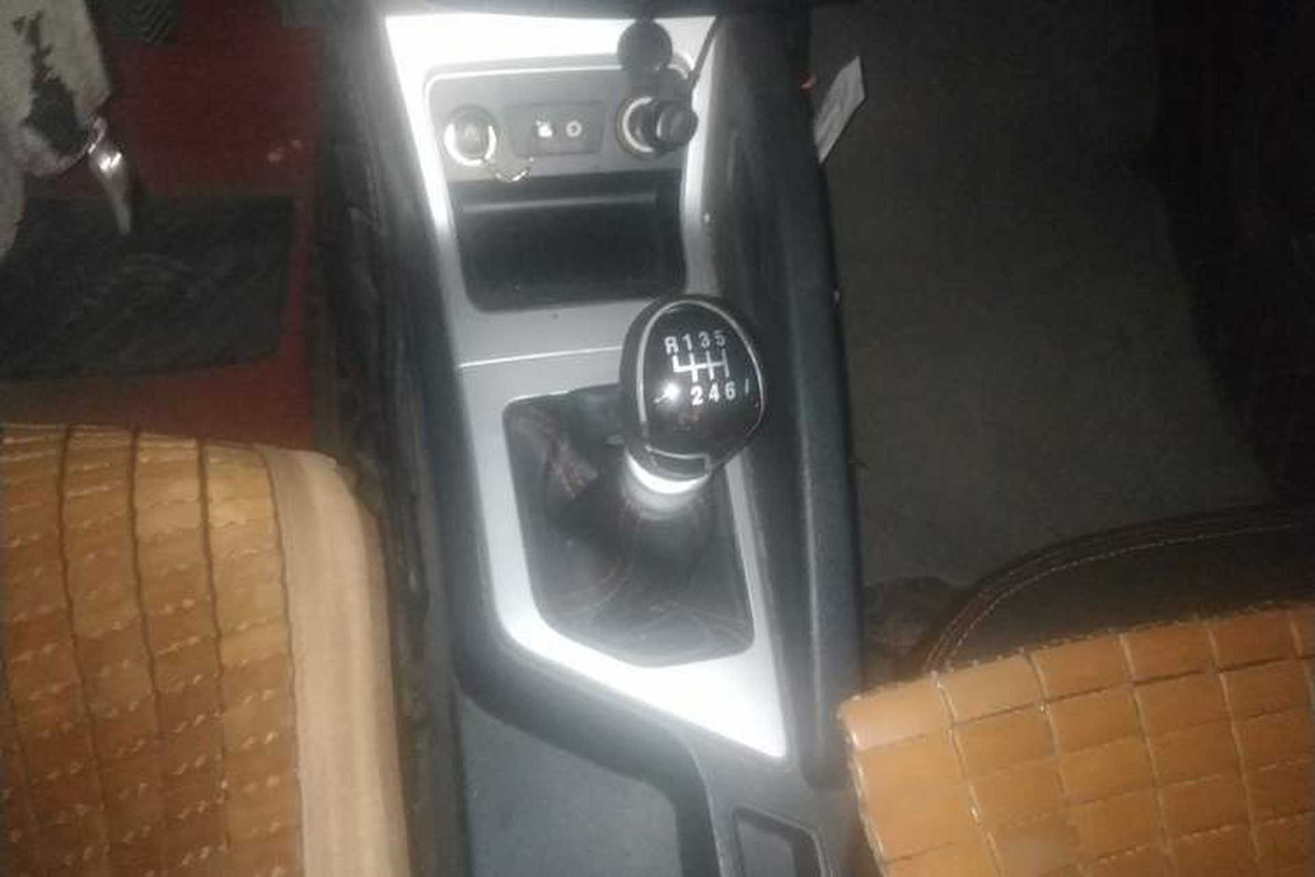 Used JAC Refine S3 2016 1.5L Manual Luxury Smart Version Gear Lever