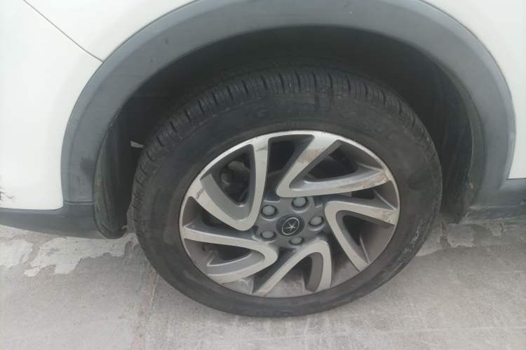 Used JAC Refine S3 2016 1.5L Manual Luxury Smart Premium Edition Left Front Wheel Hub