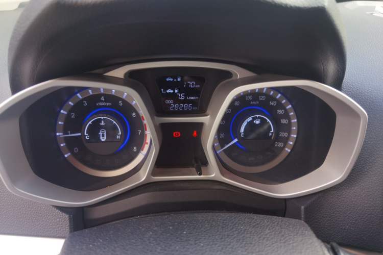 Used JAC Refine S3 2016 1.5L Manual Luxury Smart Premium Edition Odometer Close Up