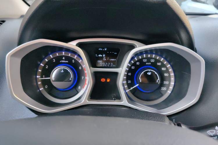 Used JAC Refine S3 2016 1.5L Manual Luxury Smart Version Odometer Close Up