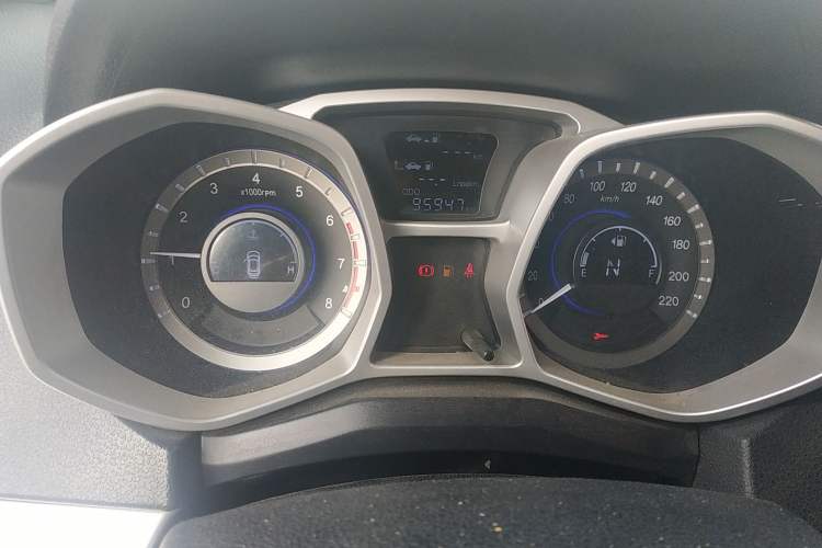 Used JAC Refine S3 2016 1.5L CVT Luxury Smart Version Odometer Close Up