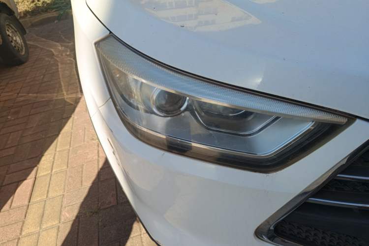 Used JAC Refine S3 2016 1.5L Manual Luxury Model Right Front Headlight