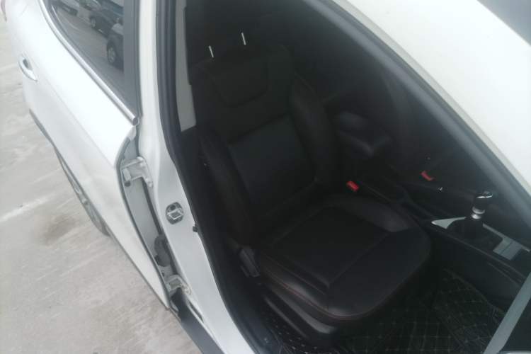 Used JAC Refine S3 2016 1.5L Manual Luxury Smart Premium Edition Right Front Seat