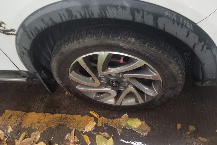 Used JAC Refine S3 2016 1.5L Manual Luxury Smart Version Right Front Wheel Hub