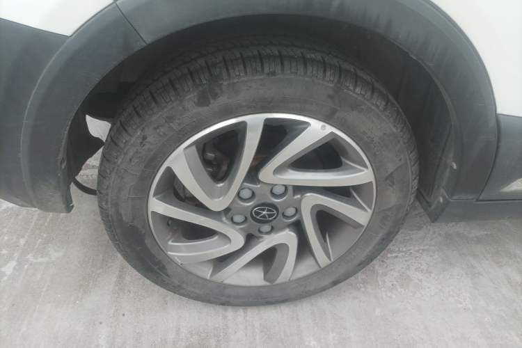 Used JAC Refine S3 2016 1.5L Manual Luxury Smart Premium Edition Right Rear Wheel Hub
