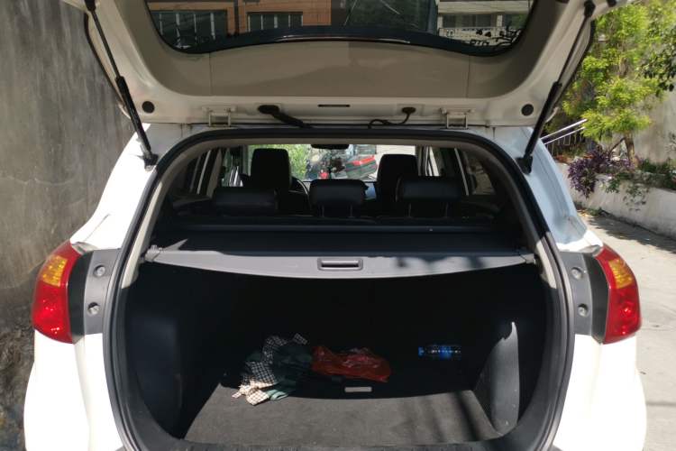 Used JAC Refine S3 2016 1.5L Manual Luxury Smart Version Trunk