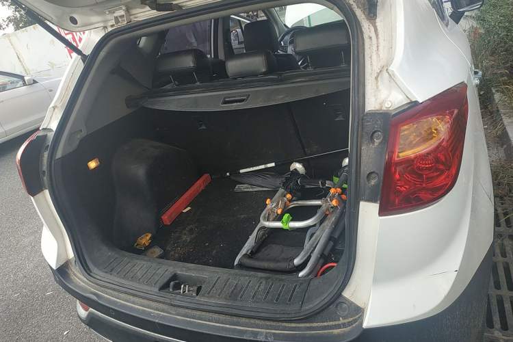 Used JAC Refine S3 2016 1.5L CVT Luxury Smart Version Trunk