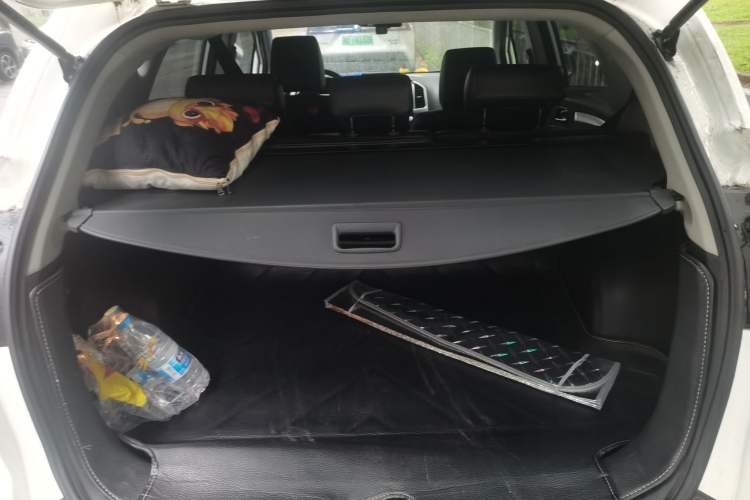 Used JAC Refine S3 2016 1.5L Manual Luxury Smart Version Trunk