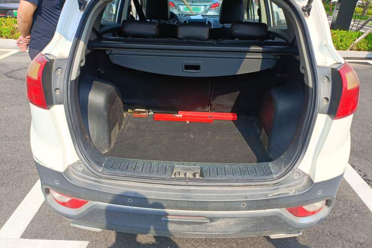 Used JAC Refine S3 2016 1.5L CVT Luxury Smart Version Trunk