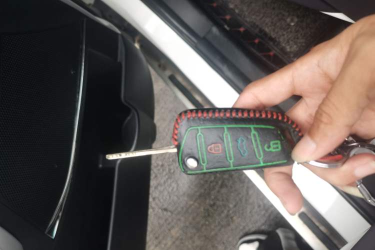 Used JAC Refine S3 2016 1.5L Manual Luxury Smart Version Vehicle Key