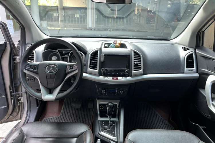 Used JAC Refine S3 2016 1.5L CVT Luxury Smart Version Interior 1