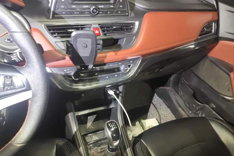 Used JAC Refine S3 2017 1.5L Manual Luxury Model Audio And AC Panel