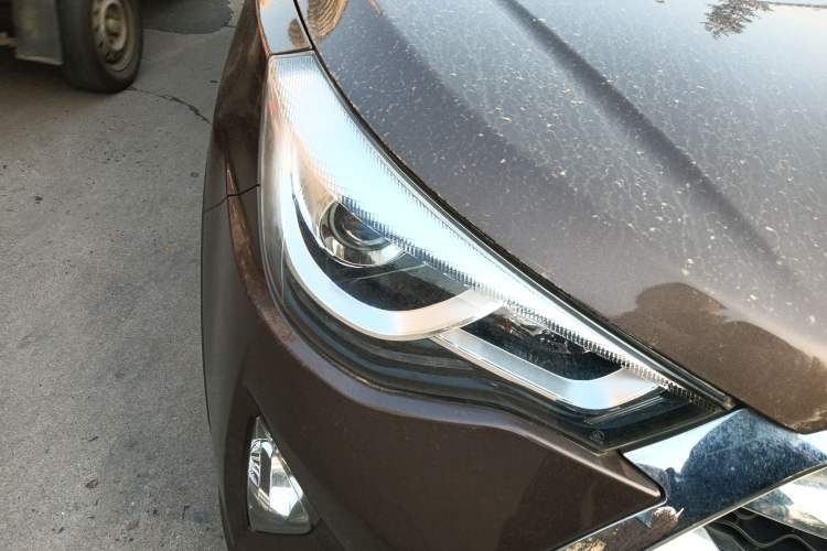 Used JAC Refine S3 2017 1.5L Manual Luxury Smart Model Right Front Headlight