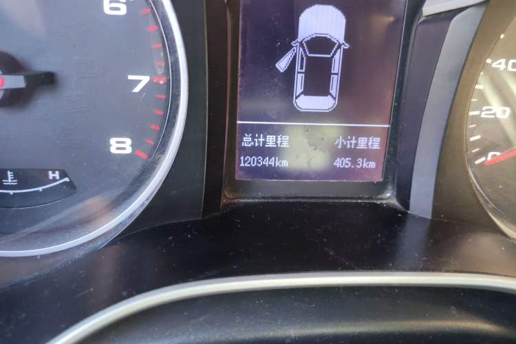 Used JAC Refine S3 2017 1.5L Manual Luxury Smart Model Odometer Close Up
