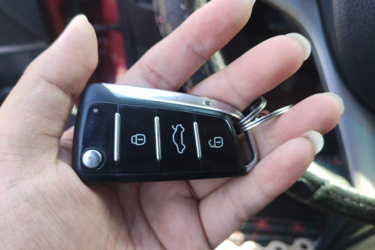 Used JAC Refine S3 2017 1.5L Manual Luxury Smart Model Vehicle Key