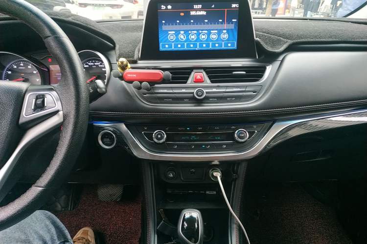 Used JAC Refine S3 2017 1.6L CVT Smart Connect Model Audio And AC Panel