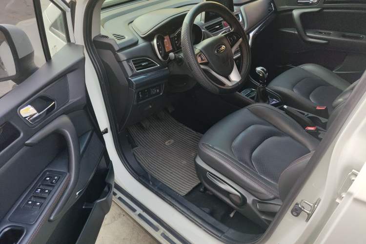 Used JAC Refine S3 2017 1.5L Manual Luxury Smart Model Driver Seat