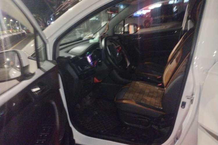 Used JAC Refine S3 2017 1.5L Manual Luxury Smart Model Driver Seat