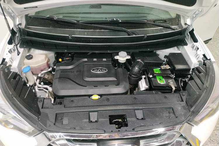 Used JAC Refine S3 2017 1.6L Manual Luxury Smart Model Engine Bay