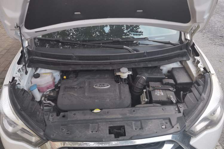 Used JAC Refine S3 2017 1.5L Manual Luxury Smart Model Engine Bay