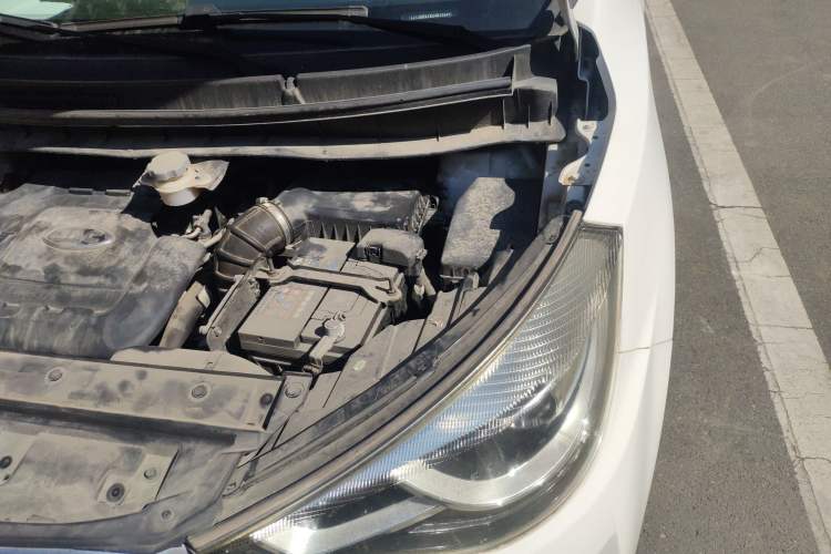 Used JAC Refine S3 2017 1.6L Manual Luxury Smart Model Engine Bay Left