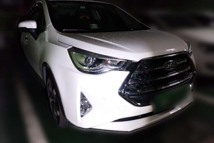 Used JAC Refine S3 2017 1.6L Manual Luxury Smart Model Front Right 45 Deg