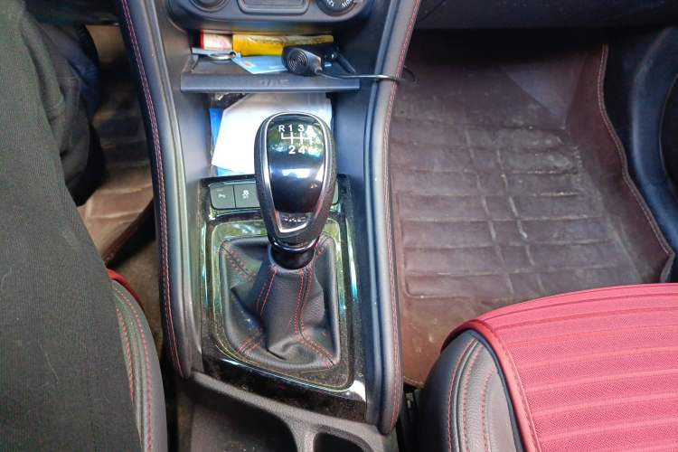 Used JAC Refine S3 2017 1.5L Manual Luxury Smart Model Gear Lever