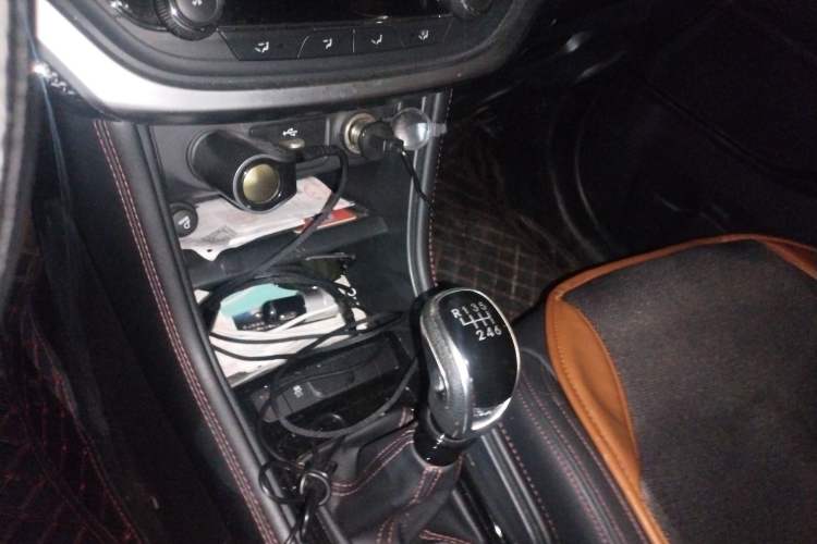 Used JAC Refine S3 2017 1.5L Manual Luxury Smart Model Gear Lever