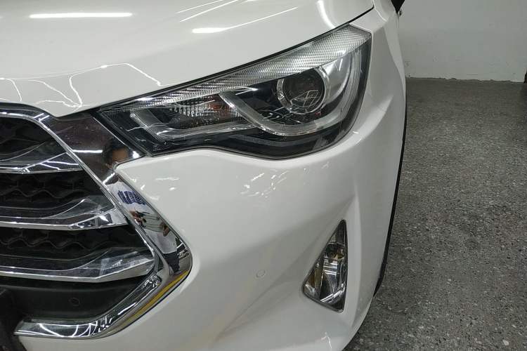Used JAC Refine S3 2017 1.6L Manual Luxury Smart Model Left Front Headlight