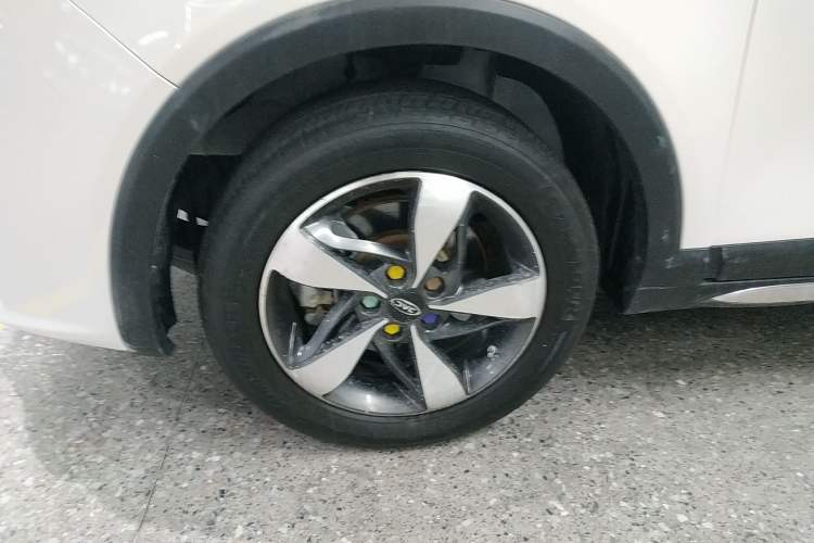 Used JAC Refine S3 2017 1.6L Manual Luxury Smart Model Left Front Wheel Hub