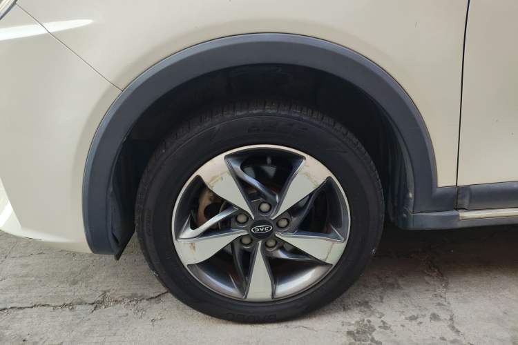 Used JAC Refine S3 2017 1.5L Manual Luxury Smart Model Left Front Wheel Hub