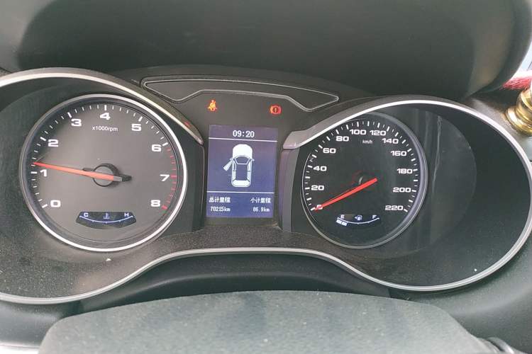 Used JAC Refine S3 2017 1.6L Manual Luxury Smart Model Odometer Close Up