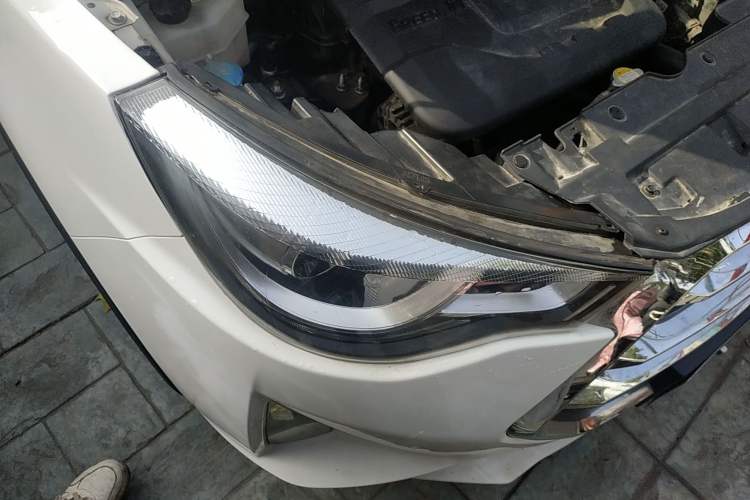Used JAC Refine S3 2017 1.6L CVT Smart Connect Model Right Front Headlight