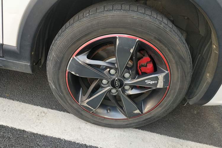 Used JAC Refine S3 2017 1.6L CVT Luxury Smart Model Right Front Wheel Hub