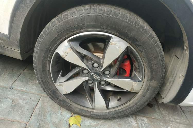 Used JAC Refine S3 2017 1.6L CVT Smart Connect Model Right Front Wheel Hub