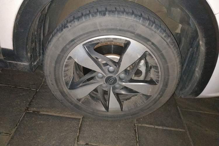 Used JAC Refine S3 2017 1.5L Manual Luxury Smart Model Right Front Wheel Hub
