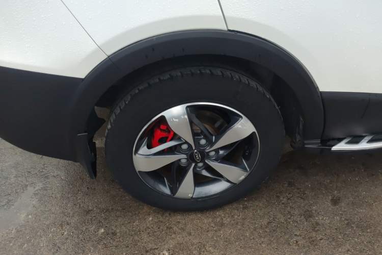 Used JAC Refine S3 2017 1.5L Manual Luxury Smart Model Right Rear Wheel Hub
