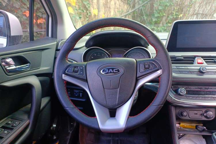 Used JAC Refine S3 2017 1.5L Manual Luxury Smart Model Steering Wheel